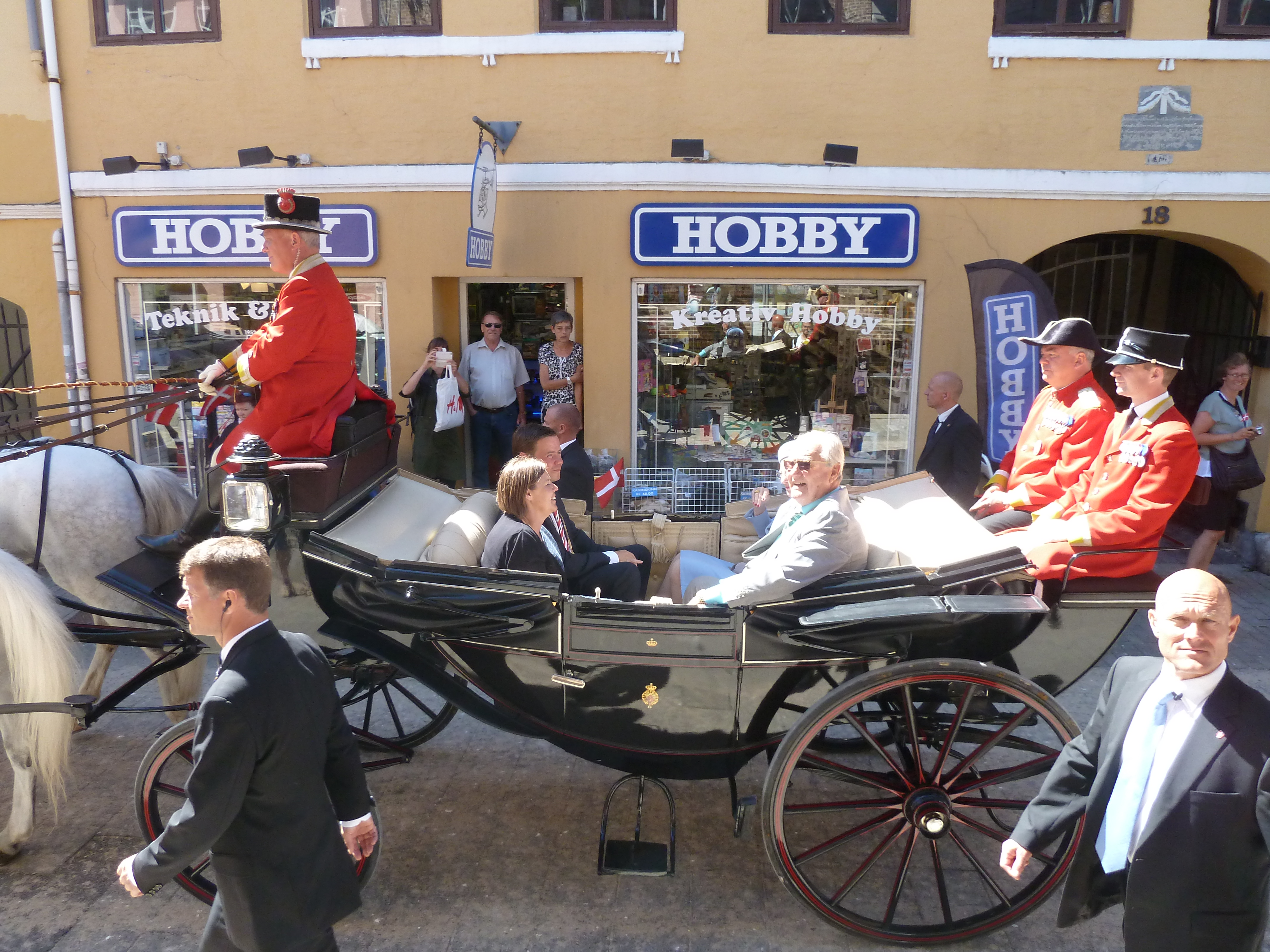 Henrik og Margrethe på shopping i Nørregade