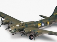 Academy 12495 - B-17F 