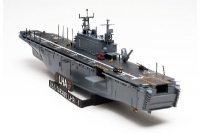 Revell 05170 - USS TARAWA