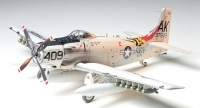 Tamiya 61058 - Skyraider