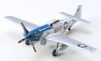 Tamiya 60749 - P-51D Mustang