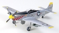 Tamiya 60754 - F-51D Mustang